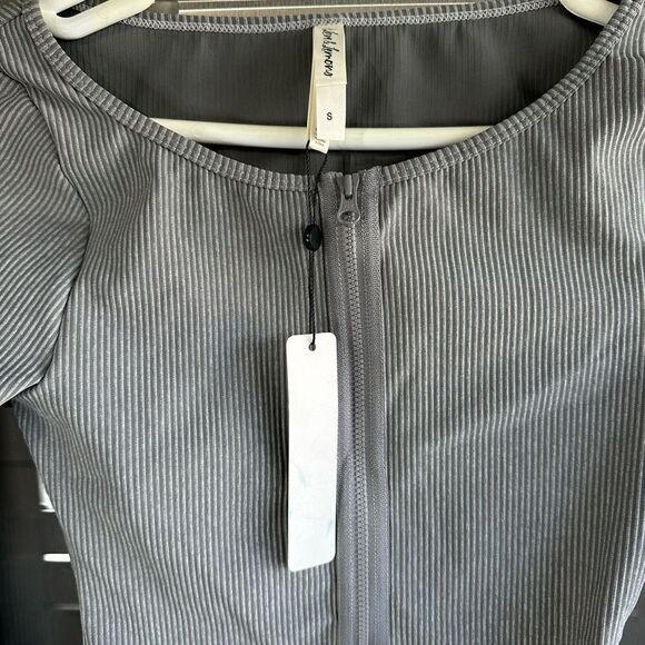 For Love & Lemons Gray Bodysuit Small NWT - Picture 5 of 8